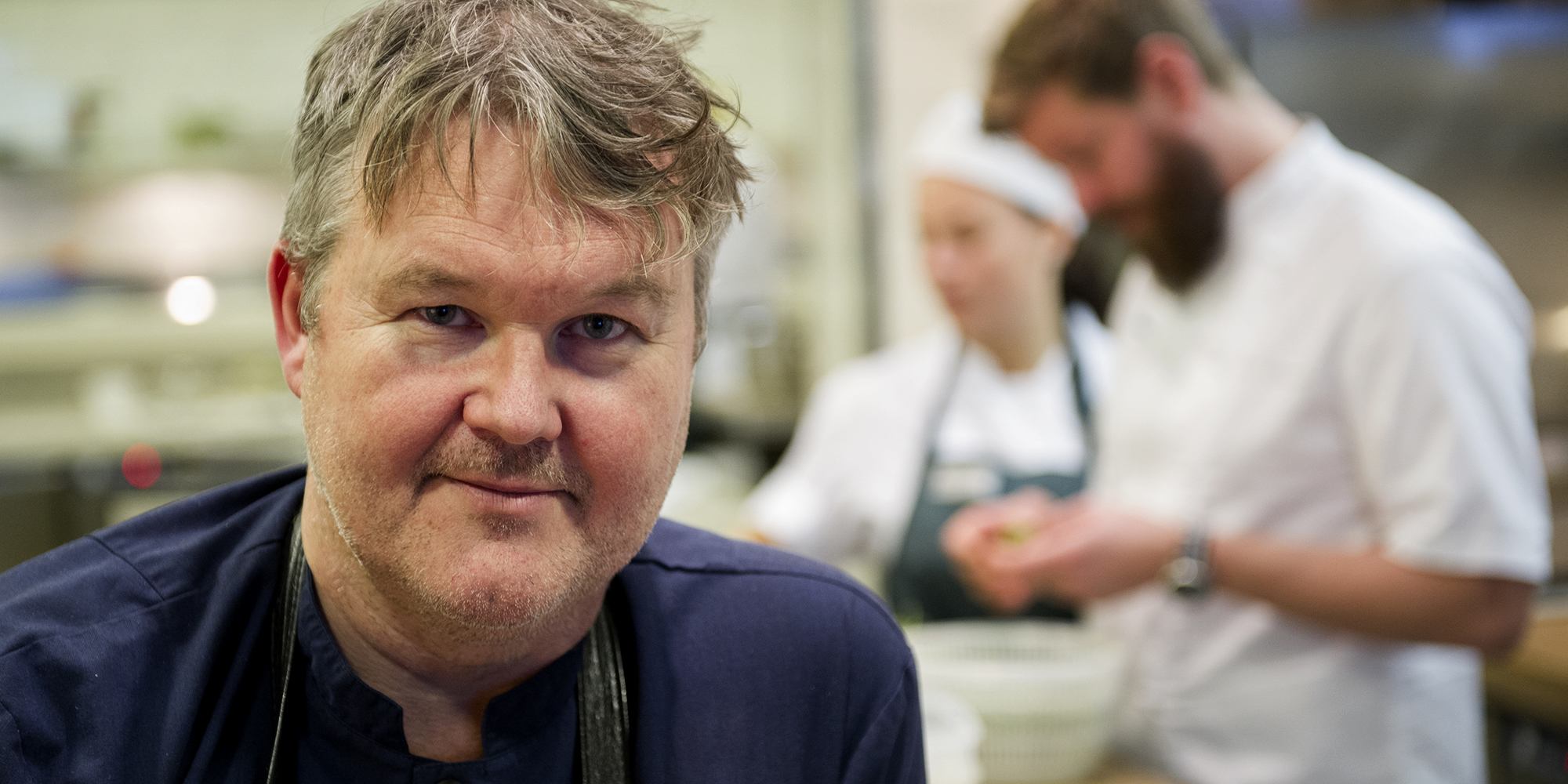 Kocken Mathias Dahlgren i köket