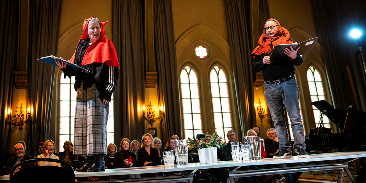 Gunilla Röör och Per Sandberg spelar pjäsen Par i Narr Gunilla Röör och Per Sandberg spelar pjäsen Par i Narr