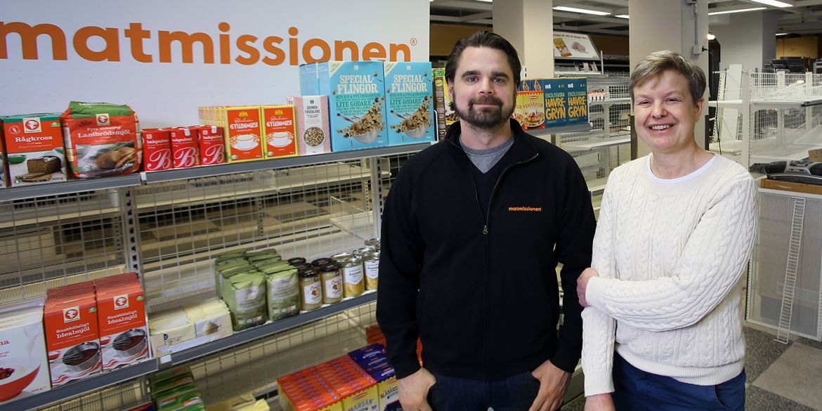 Johan Rindewall från Stockholms Stadsmission och Åsa Domeij från Axfood.