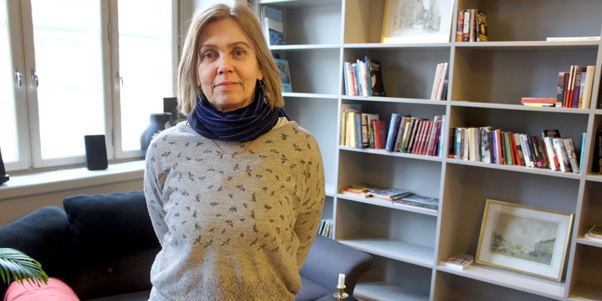 Lisa Forell i träningsboendets gemensamhetsutrymme Lisa Forell i träningsboendets gemensamhetsutrymme