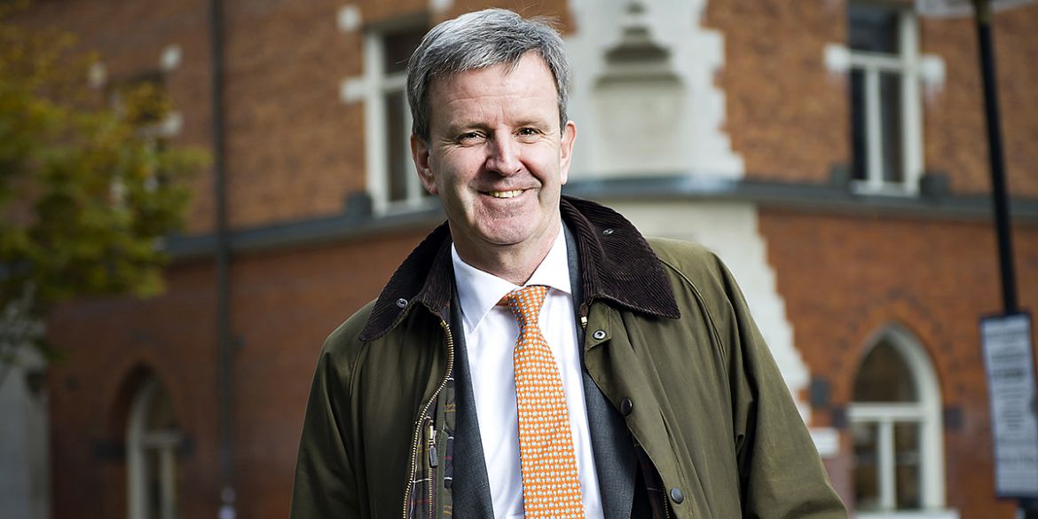 Företaget Wallfast är huvudpartner till Stockholms Stadsmission. På bilden synd företagets vd Mikael Eskils.