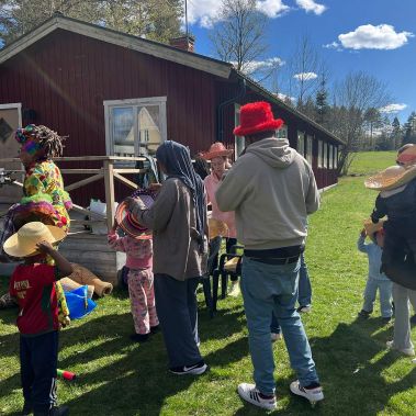 Karneval på Stockholms Stadsmissions helgkollo.