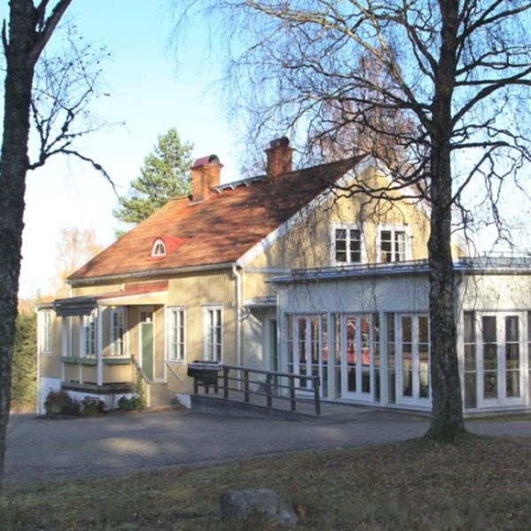 Stora huset vid Stockholms Stadsmissions mötesplats Stenfasta.