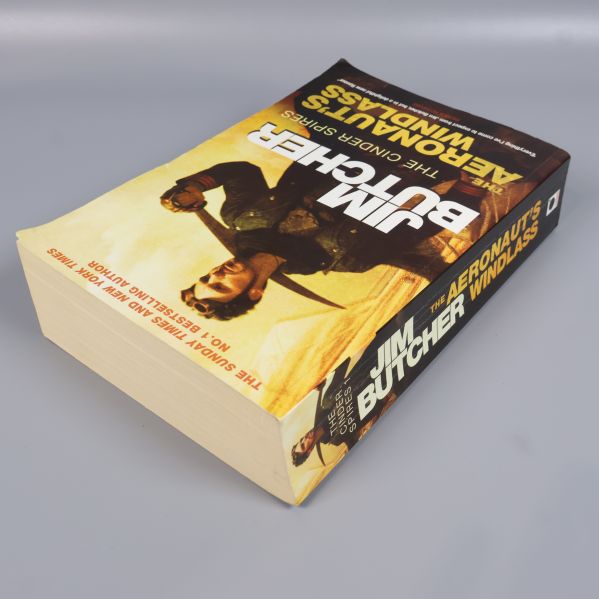 The Aeronaut's Windlass sedd från sidan och i vinkel