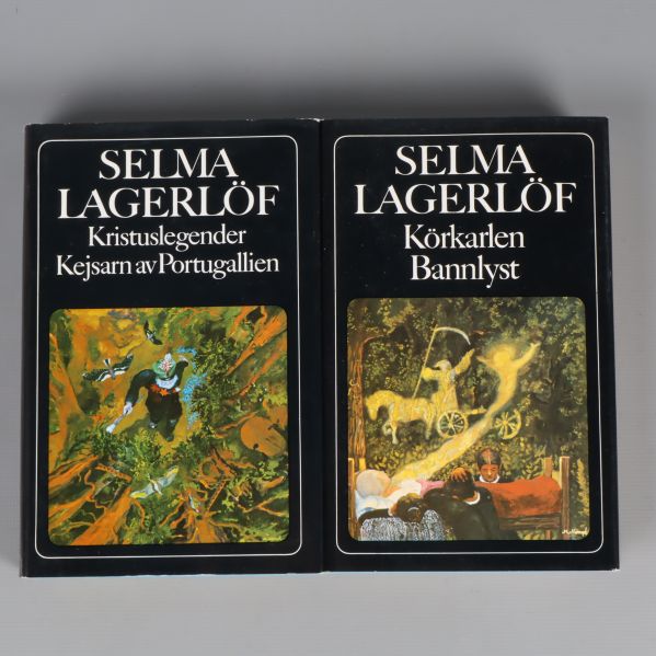Två böcker av Selma Lagerlöf, framsidor med titlar och färgmålade omslag