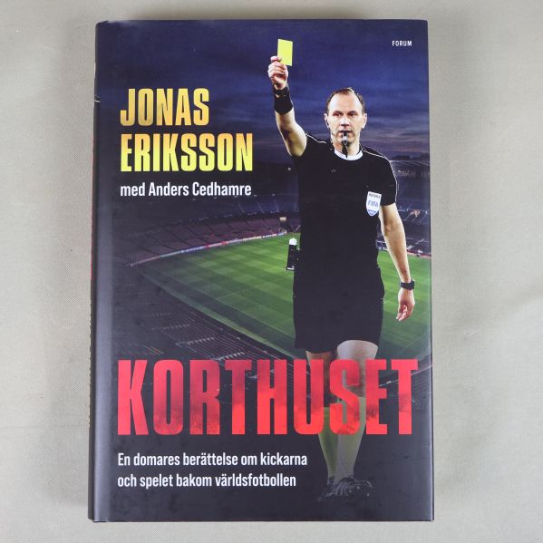 Framsidan av boken Korthuset med Jonas Eriksson
