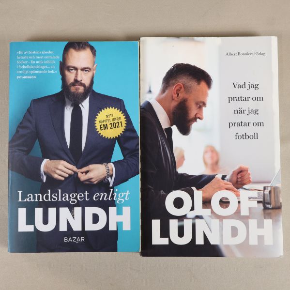 Två framsidor: Landslaget enligt Lundh och Vad jag pratar om när jag pratar om fotboll