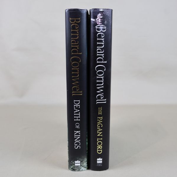 Ryggen av Death of Kings och The Pagan Lord 