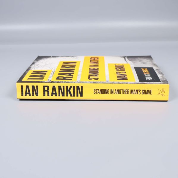 Ryggen av boken Standing in Another Man's Grave av Ian Rankin