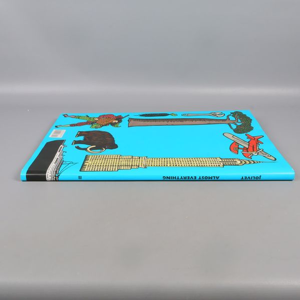 Boken Almost Everything liggande för att visa ryggen och omslagets illustrationer