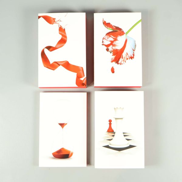 Fyra framsidor med ikoniska Twilight-motiv i minimalistisk stil