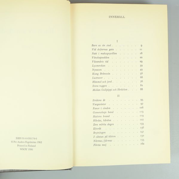 Innehållsförteckning och ISBN-nummer för en av böckerna