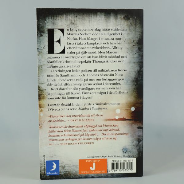 Baksidan av boken med beskrivning och ISBN