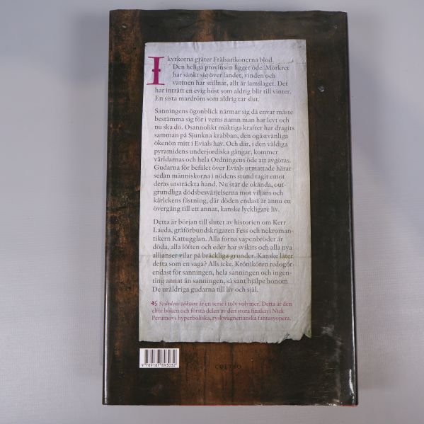 Baksida av boken Nekromantikerns krig IV Final med bokbeskrivning
