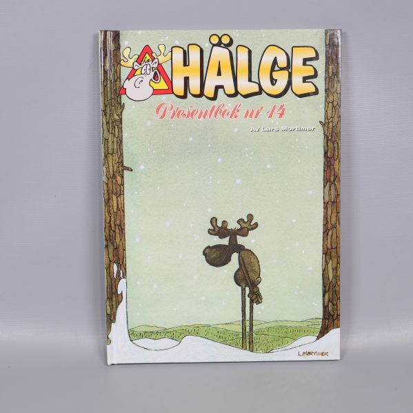 Framsidan av Hälge Presentbok nr 14 med tecknad älg i vinterlandskap