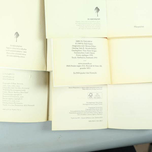 Uppslag från insidorna som visar ISBN och utgivningsuppgifter