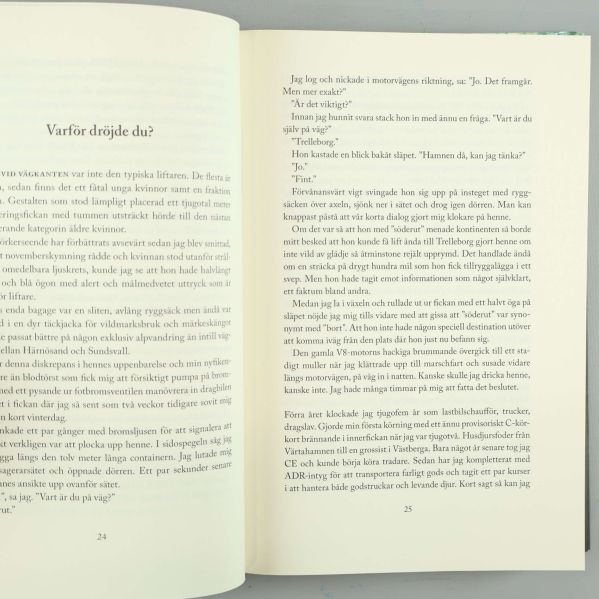 Uppslag ur boken Våran hud vårt blod våra ben med kapitelrubrik och text
