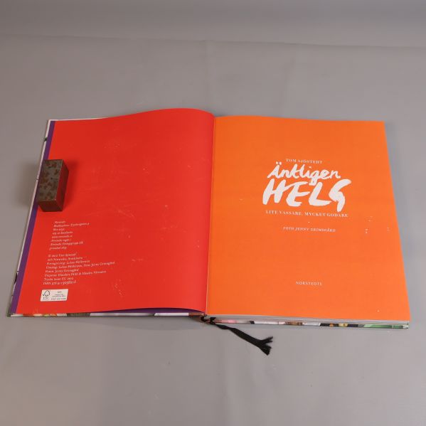 Innersida av bok