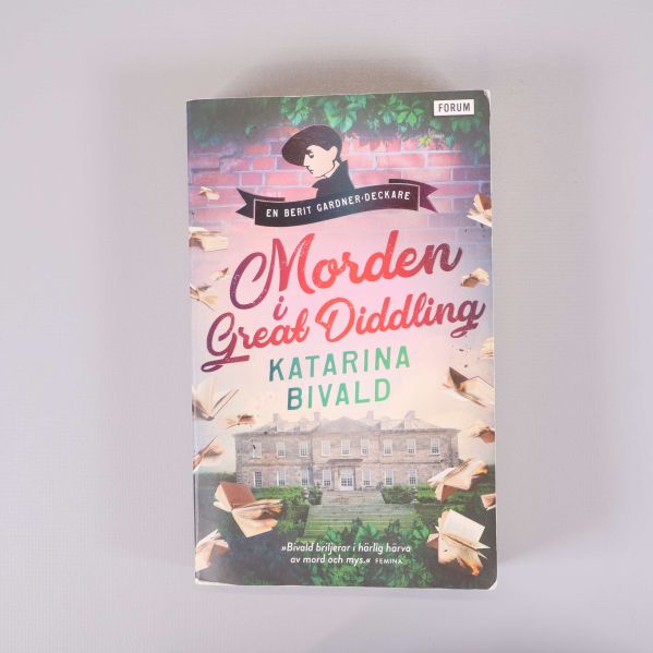 Framsida av boken Morden i Great Diddling av Katarina Bivald