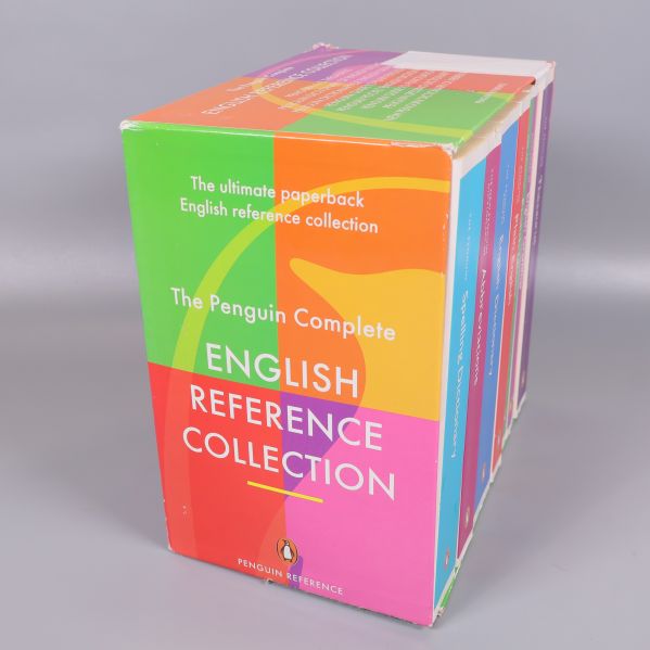 Framsidan av kartongen till Penguin English reference collection