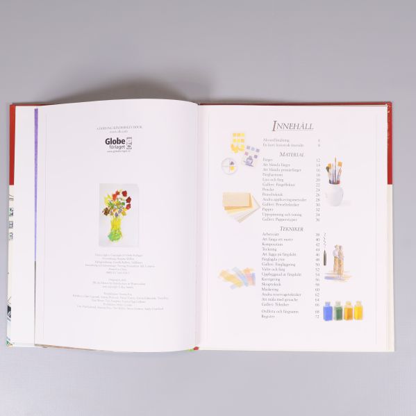 Inledande uppslag med innehållsförteckning och illustrationer