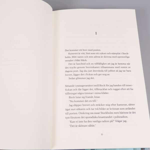 Inledande sidor med textstycke från Den tunna blå linjen