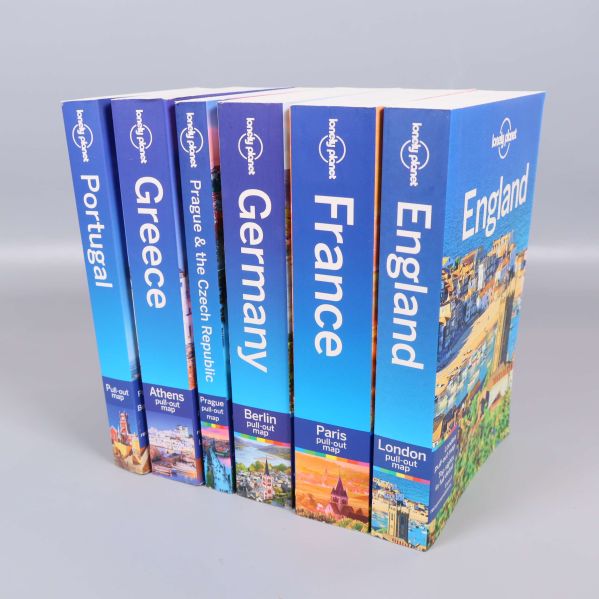 Sex Lonely Planet böcker uppradade på sidan för att visa ryggarna