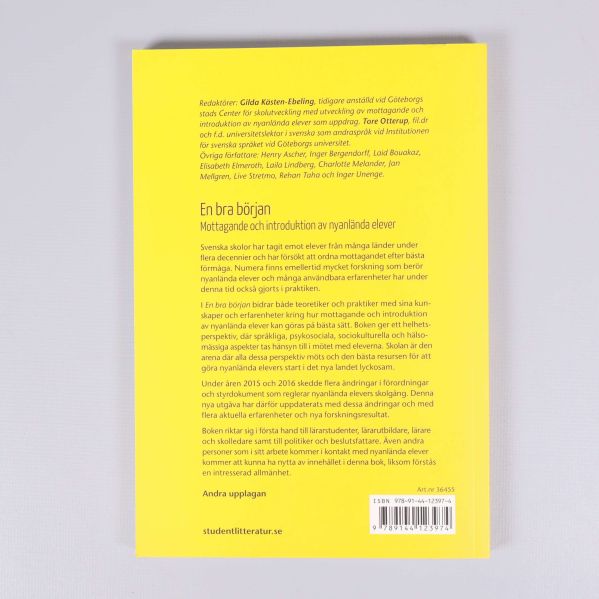 Baksidan av boken med beskrivande text och isbn-nummer