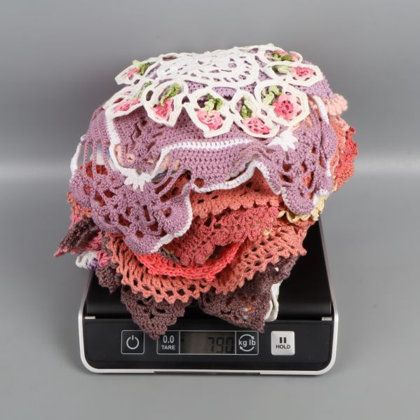 Virkningsdukar vägs på en våg