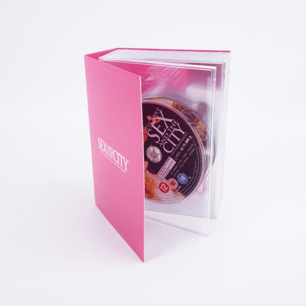 Sex and the City fodral öppnat, visar placerade dvd-skivor