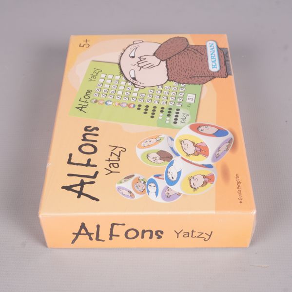 Alfons Yatzy spelask i snedvy med motiv och tärningar