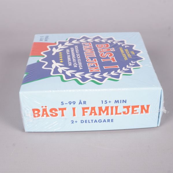 Sidan av spelasken visar åldersspann och antal deltagare