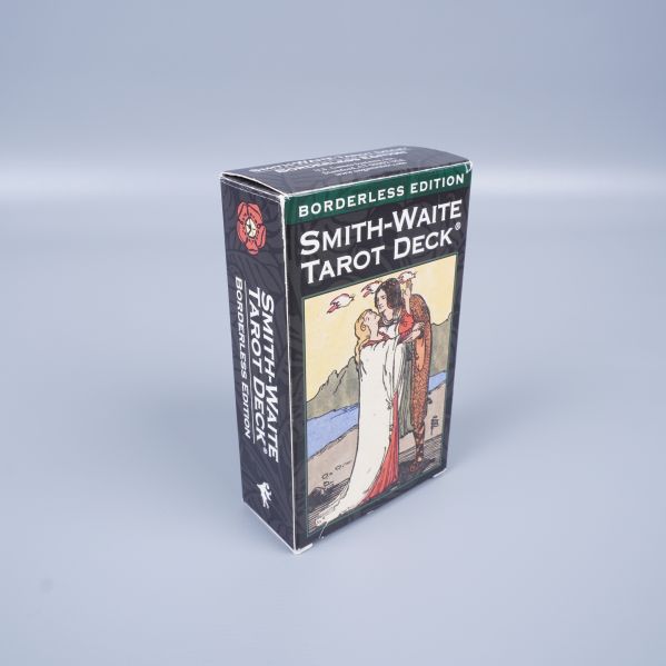 Framsida av Smith-Waite Tarot Deck ask i stående position