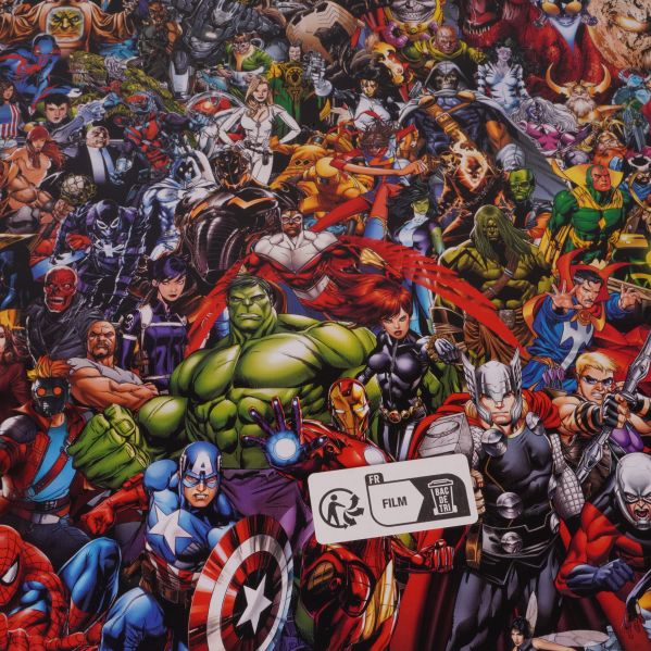 Detaljerad närbild på Marvelhjältar på pusslet