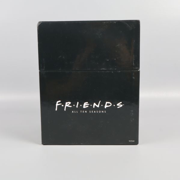 Friends DVD-box framifrån med logotyp