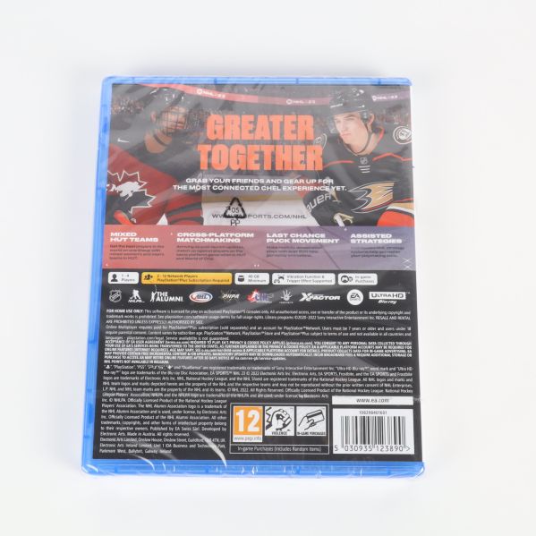 Baksidan av NHL 23-fodralet med hockeytema