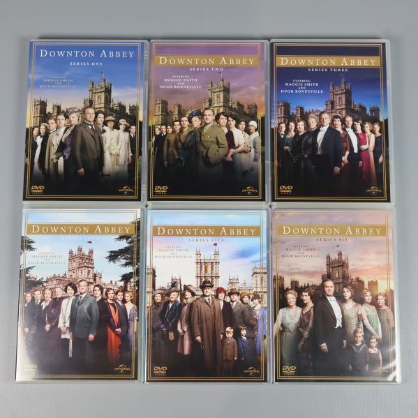 Alla sex Downton Abbey säsonger med omslag framifrån