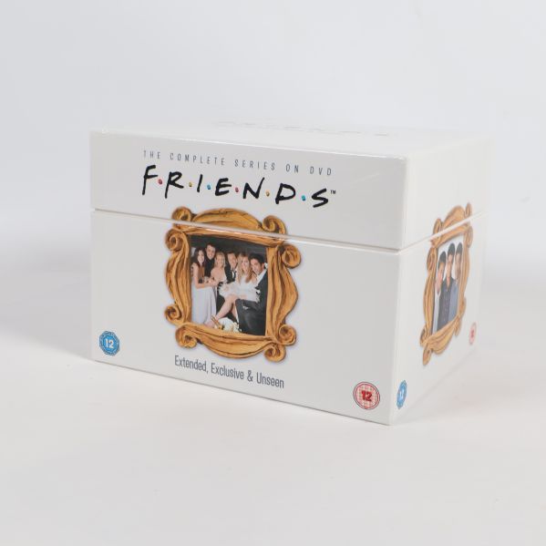 Friends komplett DVD-box med kultdesign och guldram