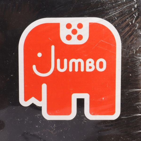 Närbild av Jumbo elefantlogotyp i rött och vitt