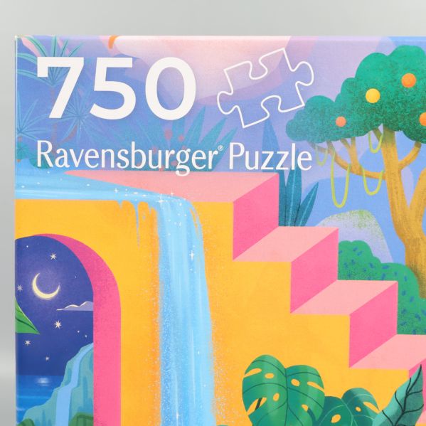 Närbild på pussellåda, visar 750 bitar