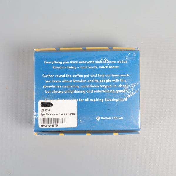 Baksidan av quizspelet Sweden the quiz game med informationstext på engelska