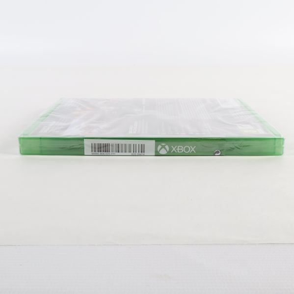 Undersidan av GRID Legends Xbox-fodral med streckkod och Xbox-logga