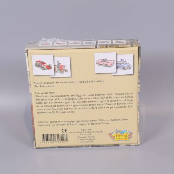 Baksidan på Pelles memo med spelbeskrivning och detaljer