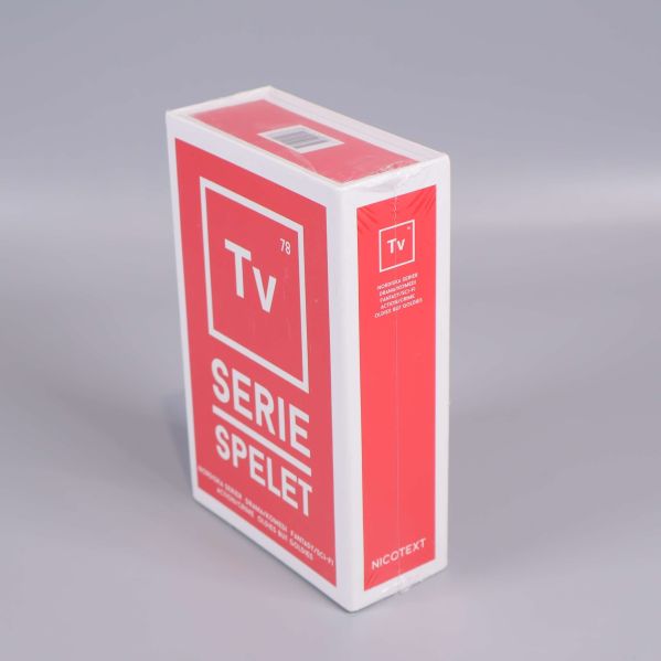 Vänster sidovy på tv seriespelet i röd och vit box