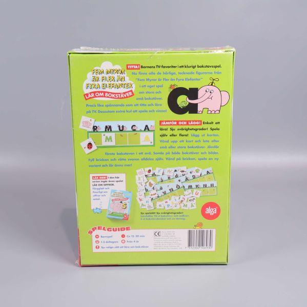 Baksidan på bokstavsspelet med instruktioner och bilder på spelet