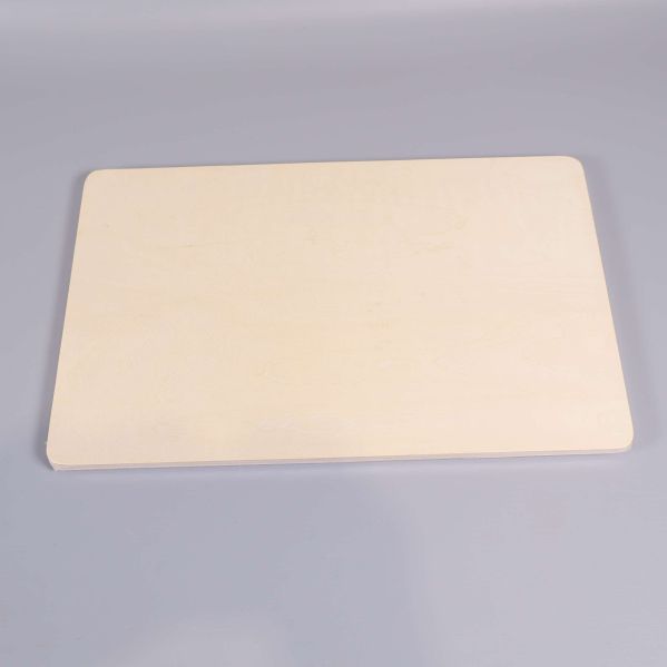 Baksidan av ett ljust babypussel utan motiv eller text