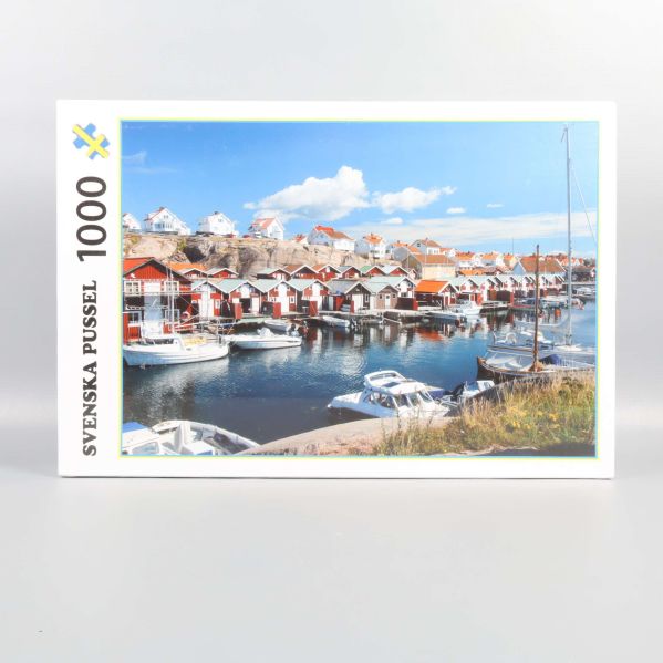 Pussellåda med svensk kustvy