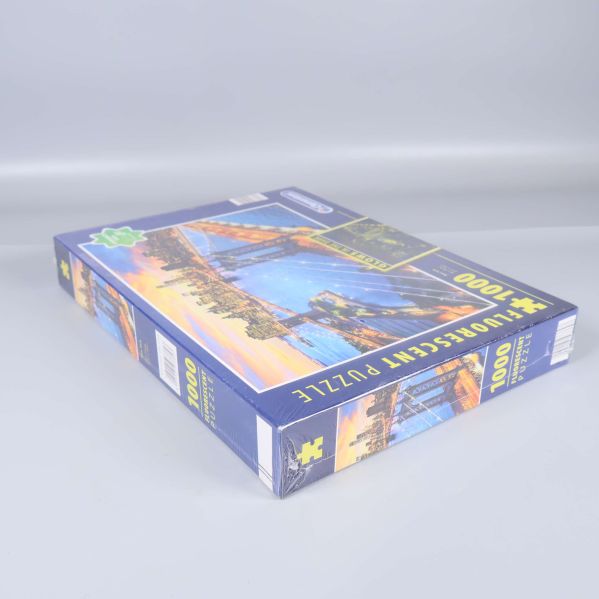 Snedvy på Clementoni fluorescerande pussel med New York