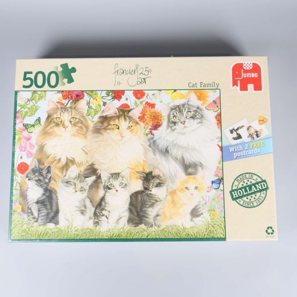 Framsidan av pussellådan med tecknade katter och 500 bitarsmärkning