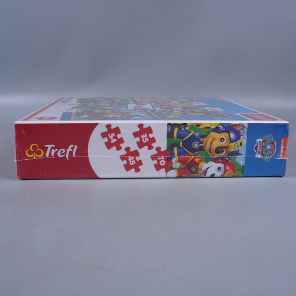 Sida av låda med Trefl logotyp och bitantal